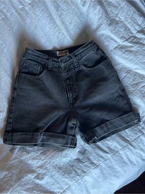 Vintage Guess Black High-Rise Rolled Cuff Denim Shorts